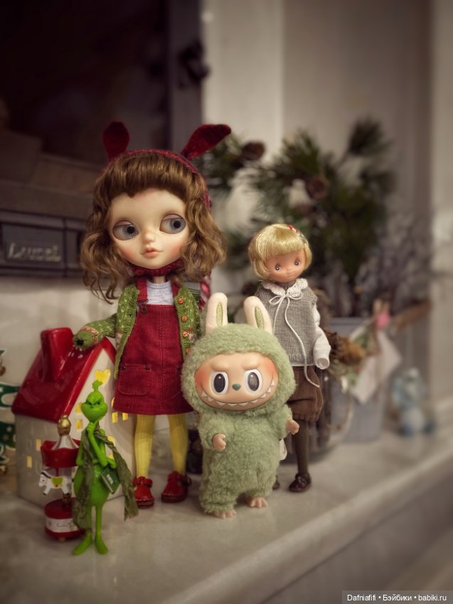 Тата и Ко — Коллекции игровых кукол (Playline): фото полок
