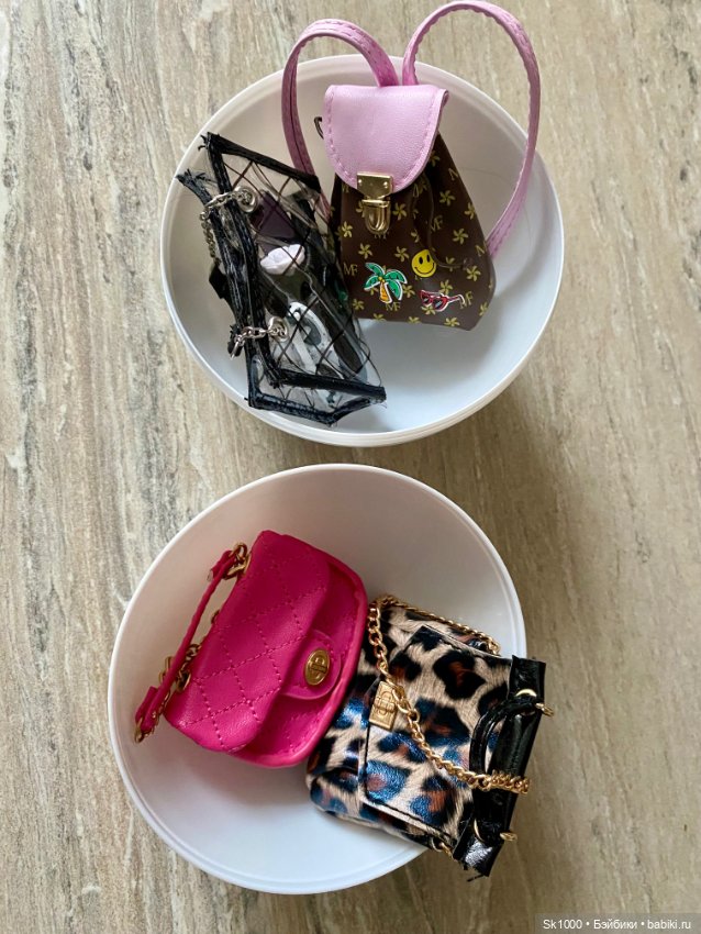 Распакуем шар Mini brands