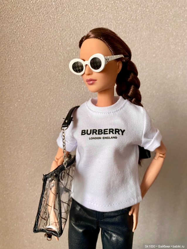 Распакуем шар Mini brands