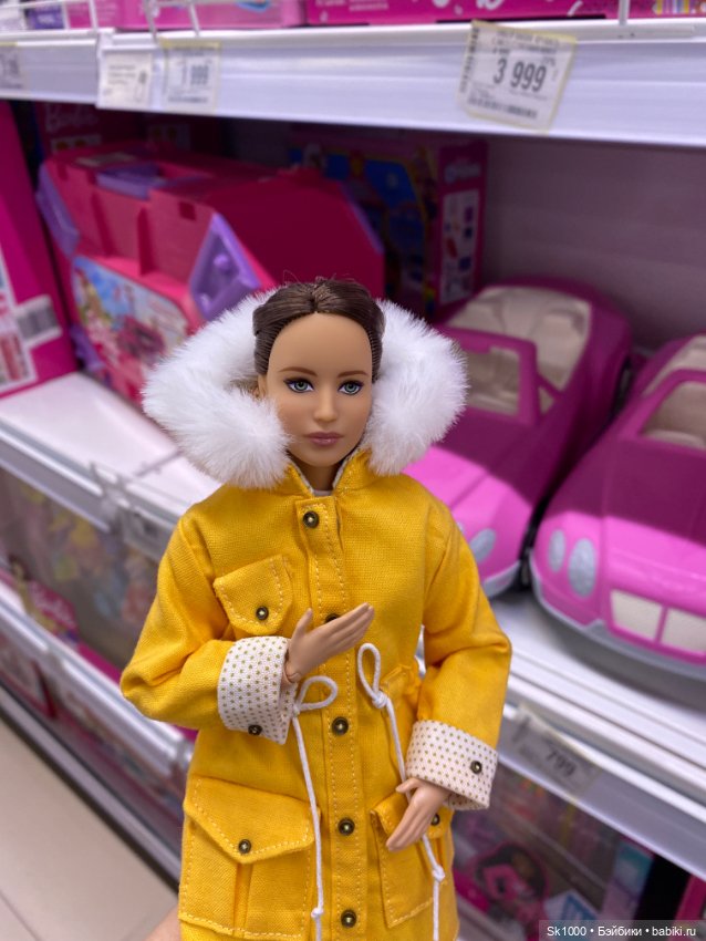 Распакуем шар Mini brands (фото 4)