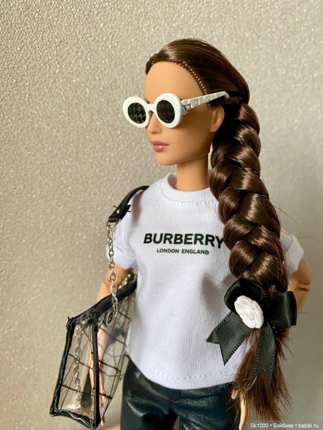 Распакуем шар Mini brands