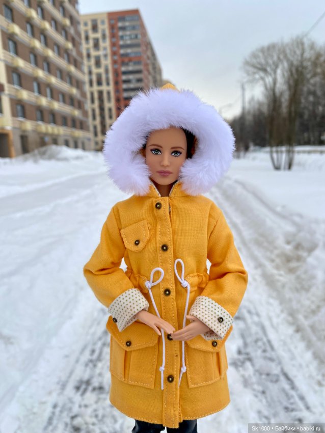 Распакуем шар Mini brands