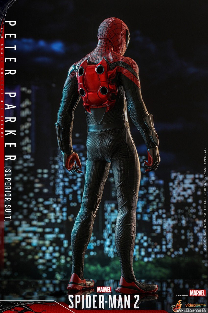 Hot Toys - фигурка Питера Паркера в масштабе 1/6 (фото 3)