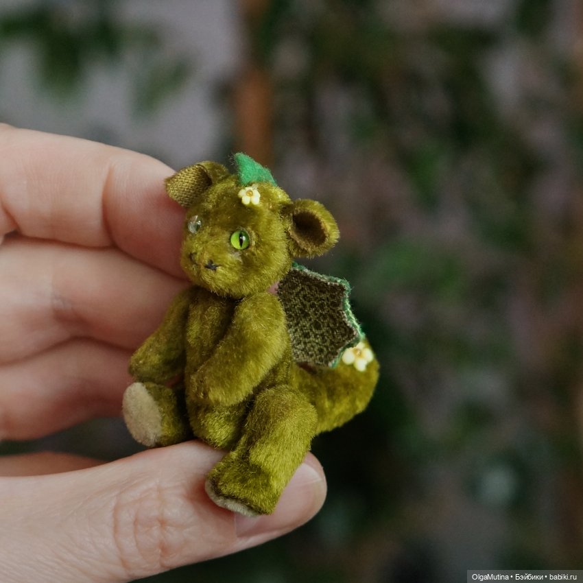 Полочки-витрины для мини кукол и зверят