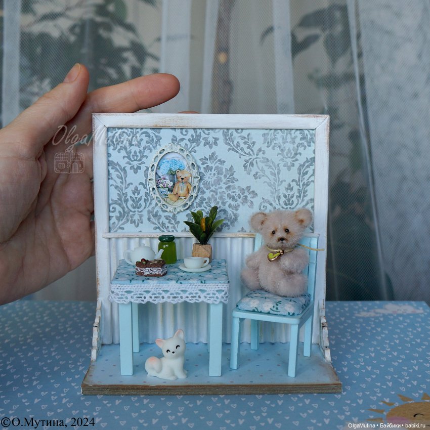 Полочки-витрины для мини кукол и зверят