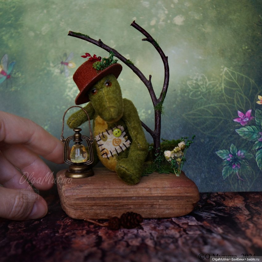 Полочки-витрины для мини кукол и зверят