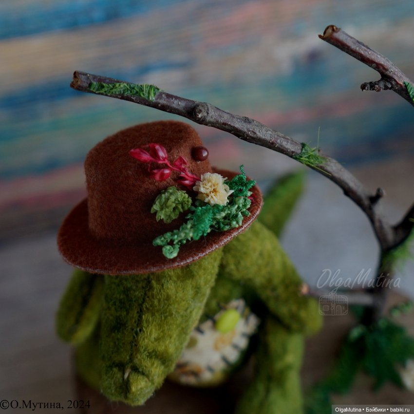 Полочки-витрины для мини кукол и зверят