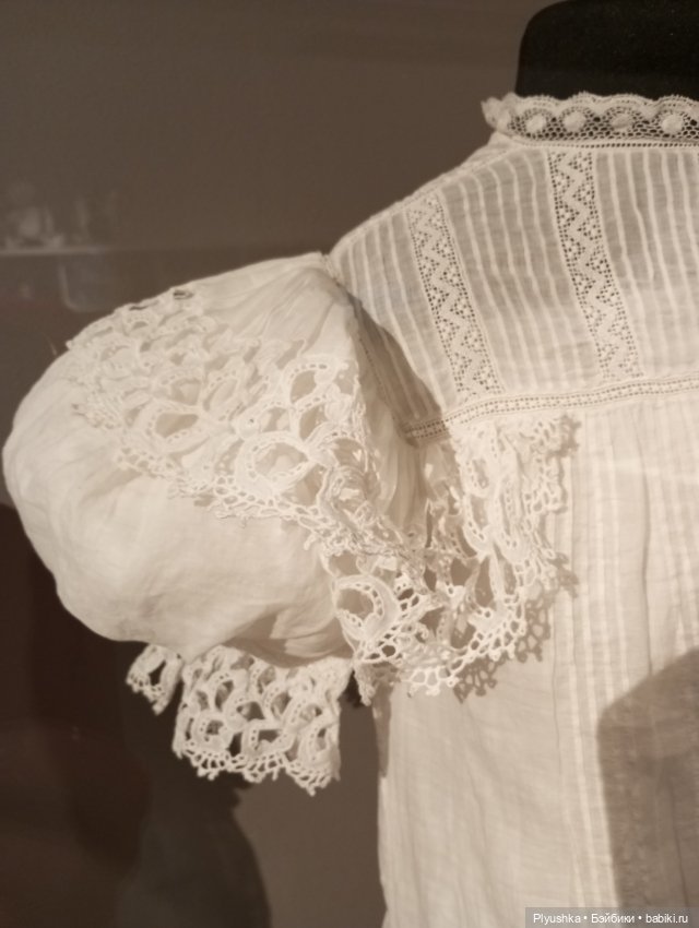 Куклы, игрушки, детская одежда и обувь на выставке моды 19-го века