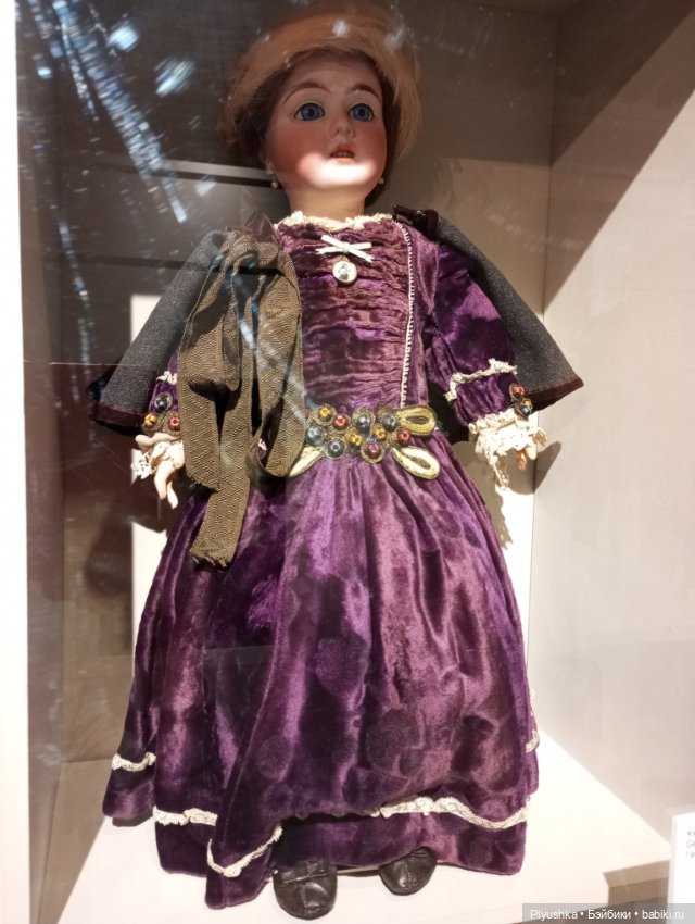 Куклы, игрушки, детская одежда и обувь на выставке моды 19-го века (фото 3)