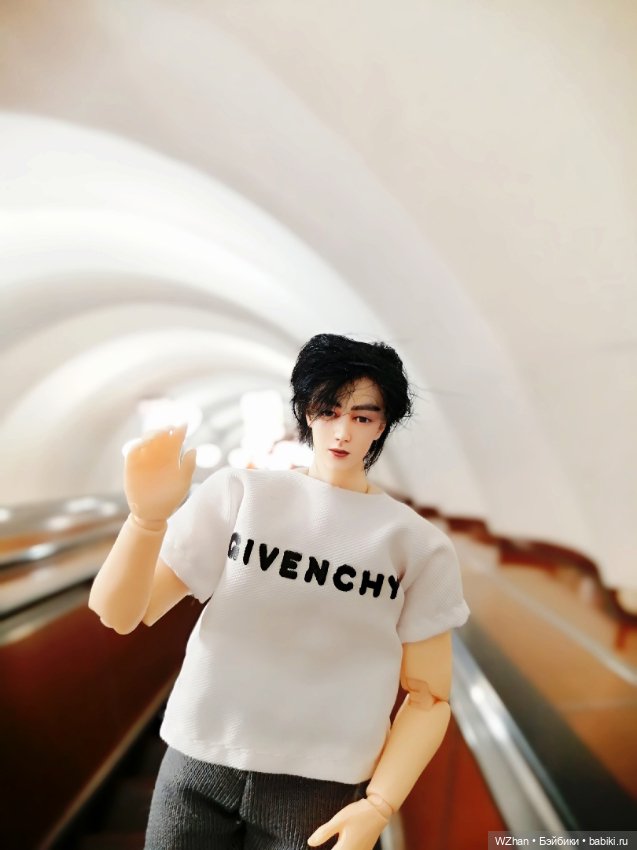 На прогулке — Портретные куклы знаменитостей: звезды кино (фото 10)