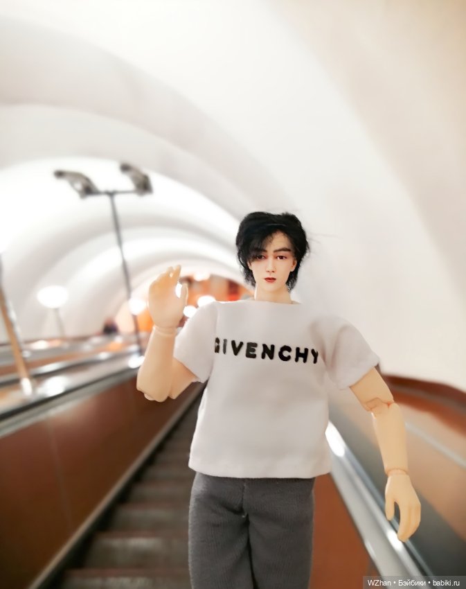 На прогулке — Портретные куклы знаменитостей: звезды кино (фото 9)