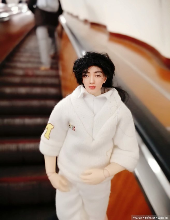 На прогулке — Портретные куклы знаменитостей: звезды кино (фото 8)