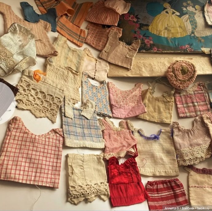 Любовь к простым платьям — Антикварные куклы Mignonette (Миньонетта): карманные