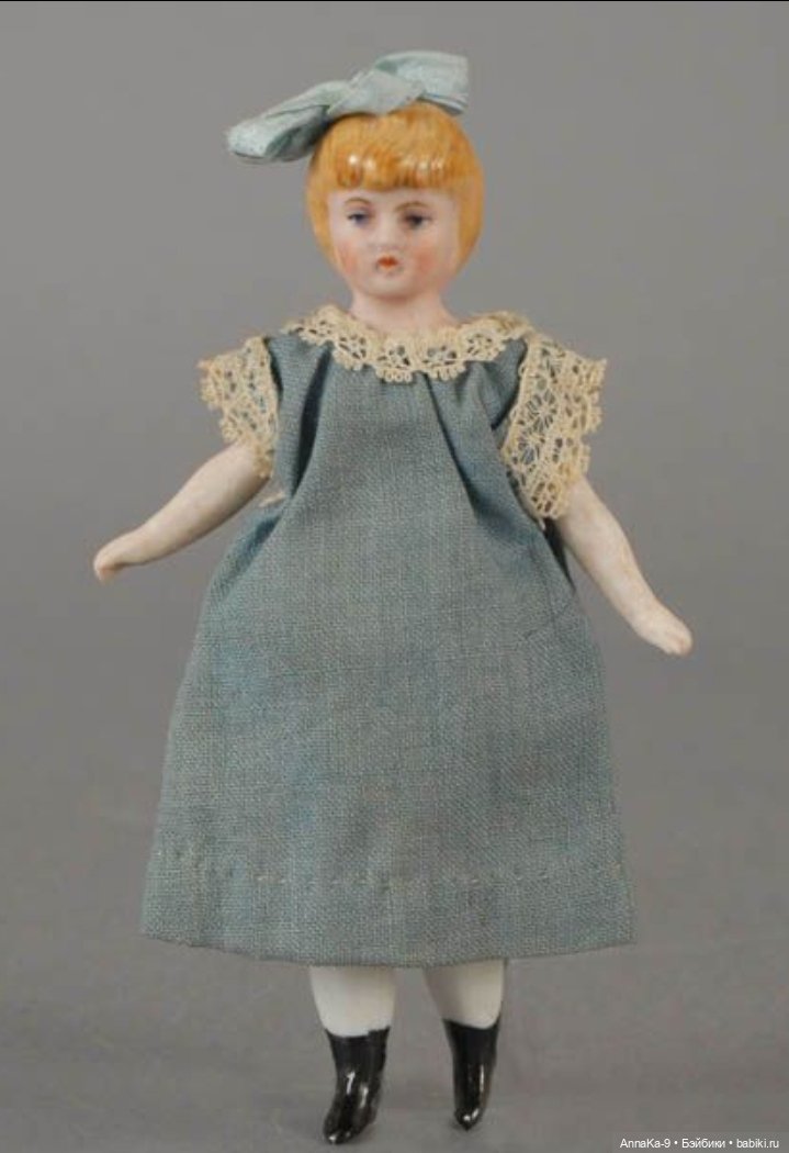 Любовь к простым платьям — Антикварные куклы Mignonette (Миньонетта): карманные