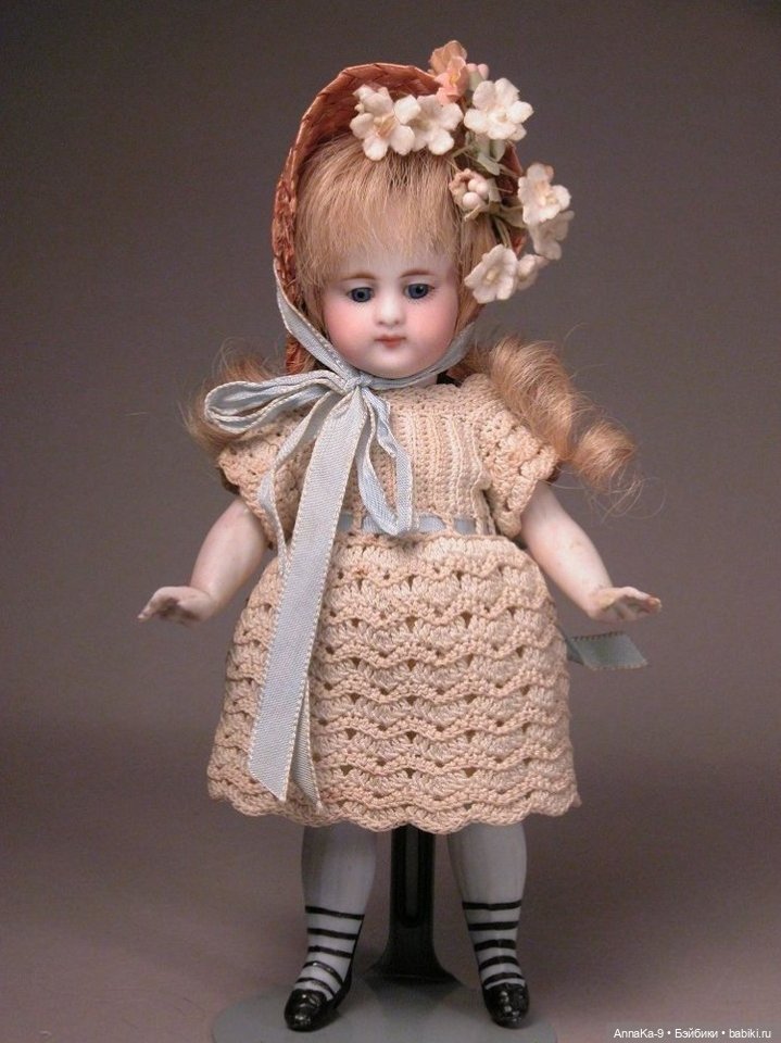 Вязаные наряды для миньонет