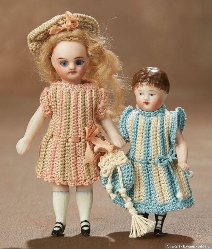 Вязаные наряды для миньонет