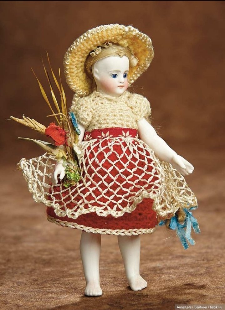 Вязаные наряды для миньонет