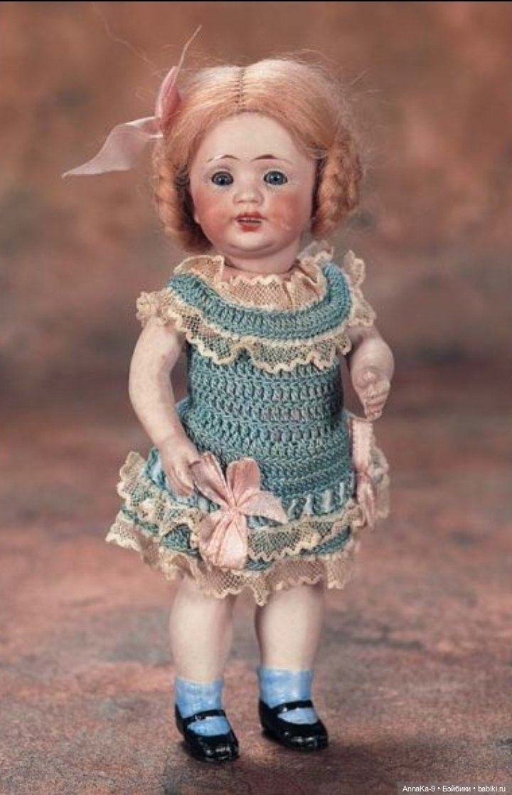 Вязаные наряды для миньонет