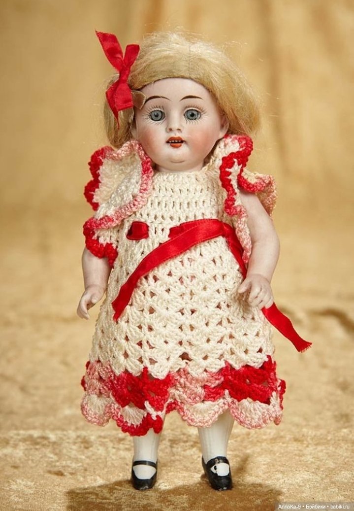 Вязаные наряды для миньонет