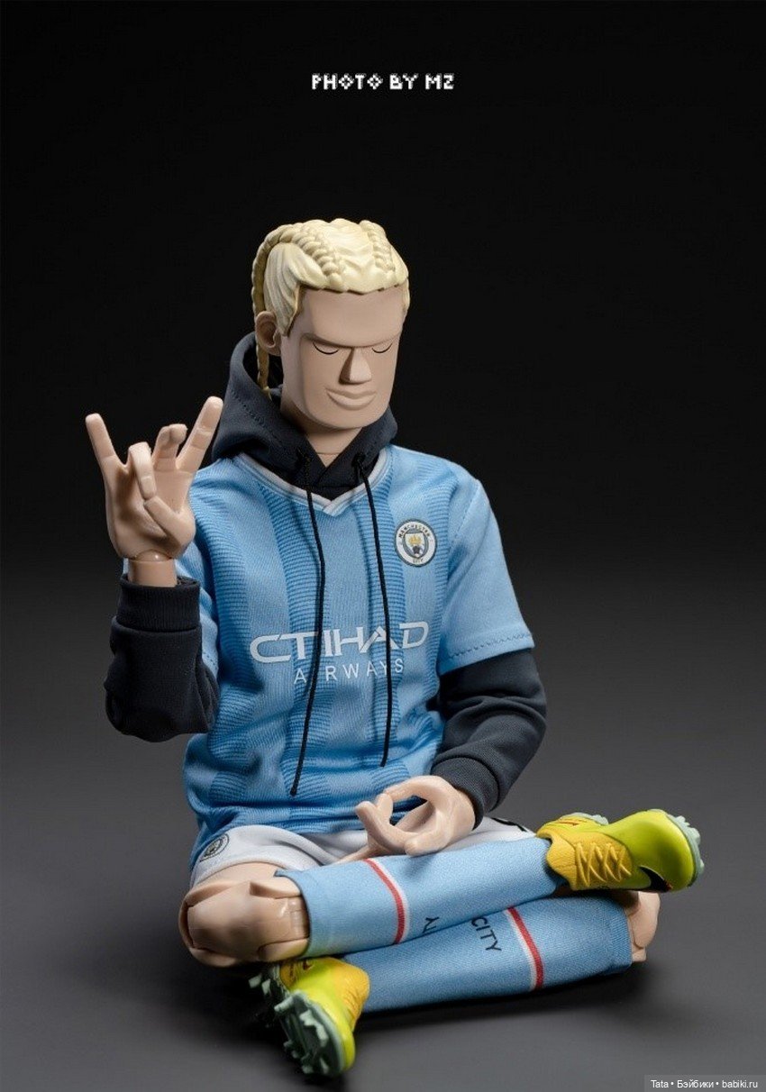 Фигурка футболиста Эрлинга Холанна от Random Fashion (фото 6)