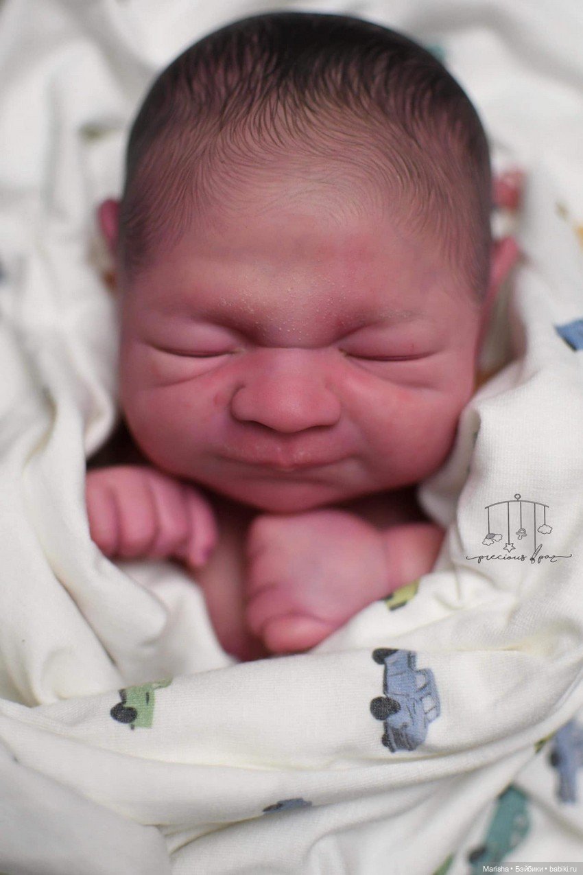 Renan скульптора Bobbi Perez, автор прототипа Holly Paz