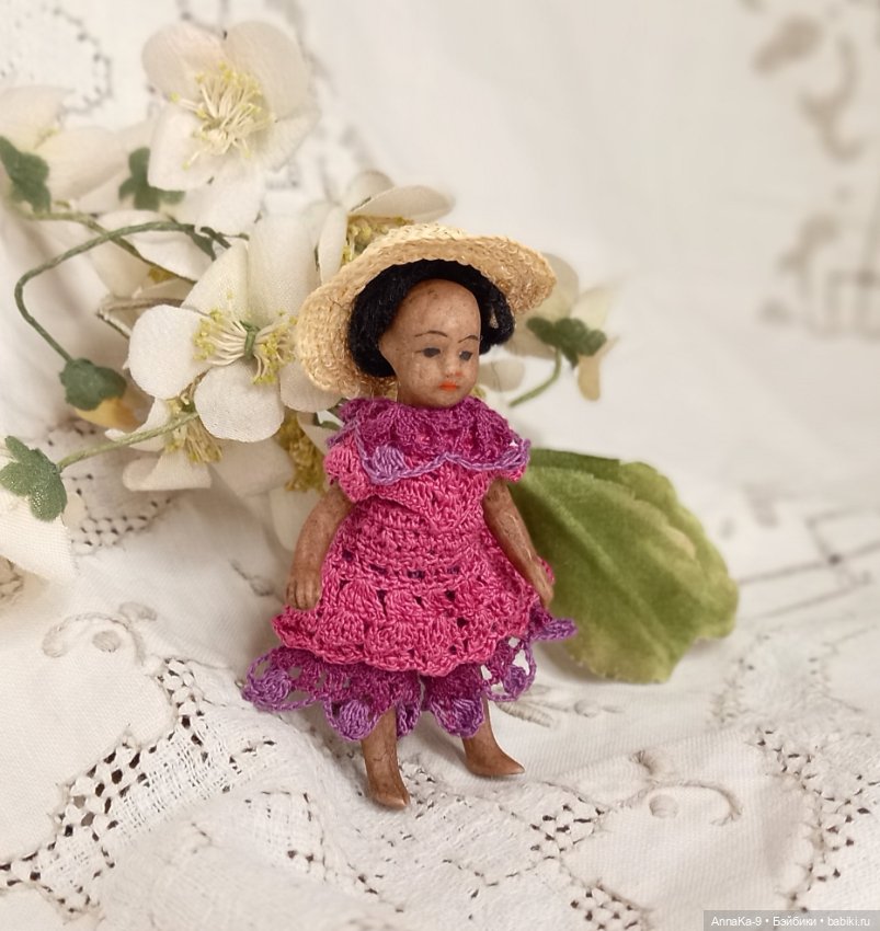 Вязаные наряды для моих миньонет (фото 7)
