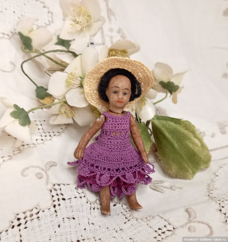 Вязаные наряды для моих миньонет (фото 5)