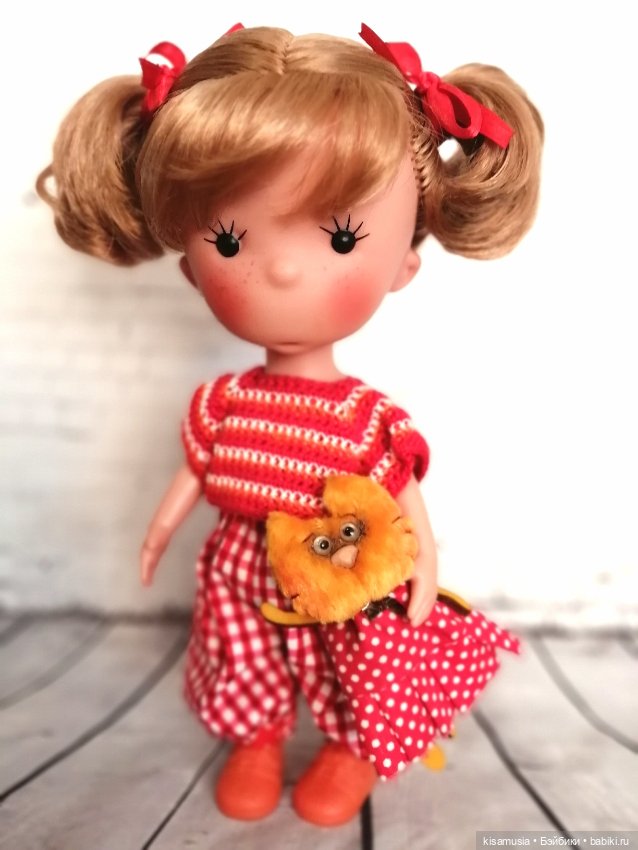 Гардероб для Кнопы — Одежда и обувь для кукол своими руками: фото