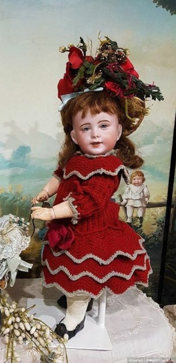 Вязаные наряды для больших и маленьких антикварных куколок