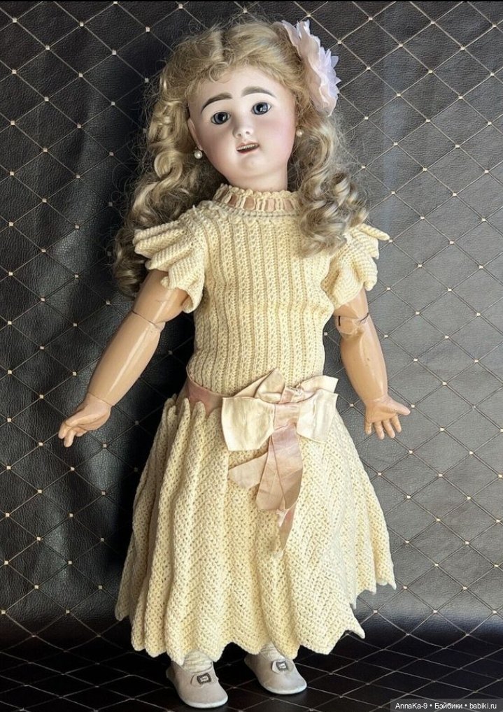 Вязаные наряды для больших и маленьких антикварных куколок (фото 5)