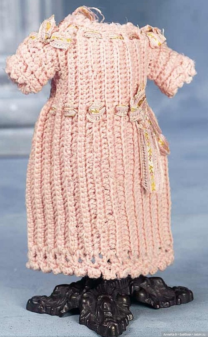 Вязаные наряды для больших и маленьких антикварных куколок (фото 3)