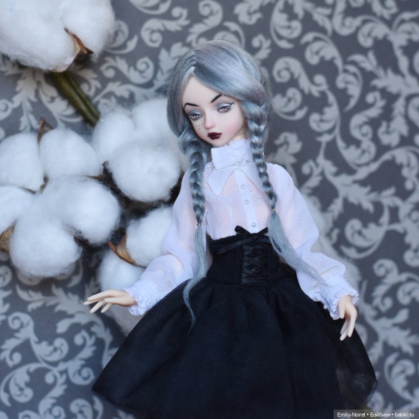 Портреты куколок — Коллекции игровых кукол (Playline): фото полок