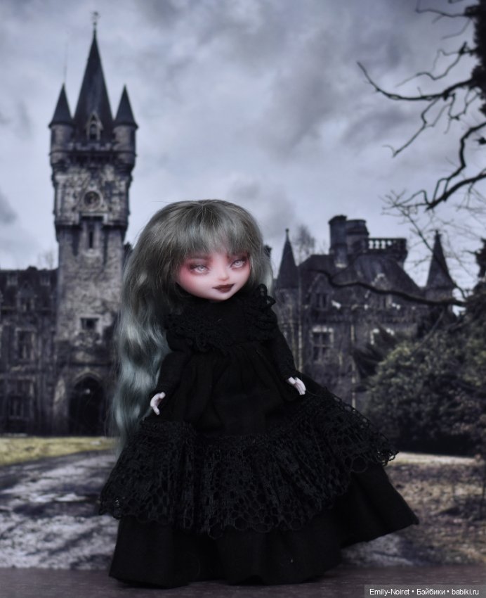 Портреты куколок — Коллекции игровых кукол (Playline): фото полок (фото 8)