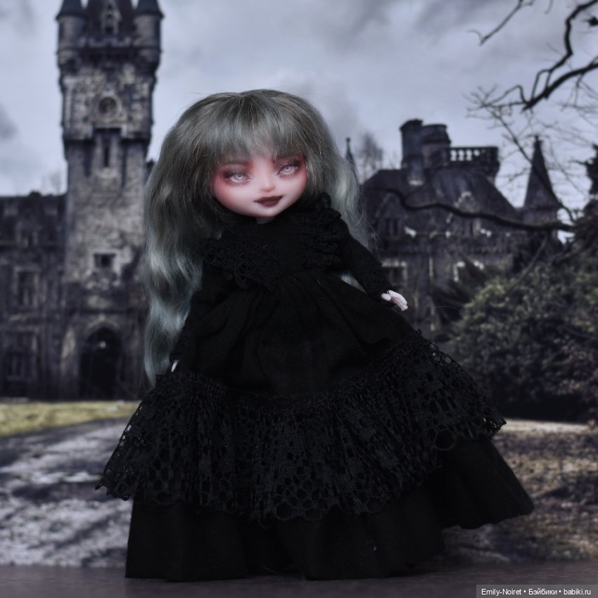 Портреты куколок — Коллекции игровых кукол (Playline): фото полок (фото 10)