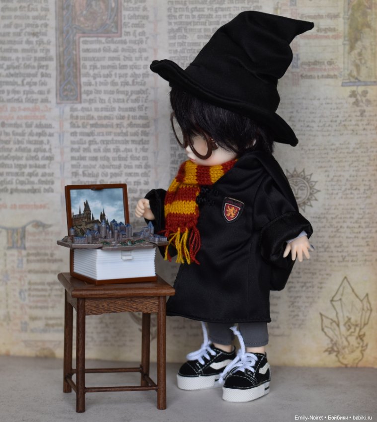 Книжка с Хогвартсом — Коллекционные куклы разных авторов (Разное): редкие бренды (фото 3)