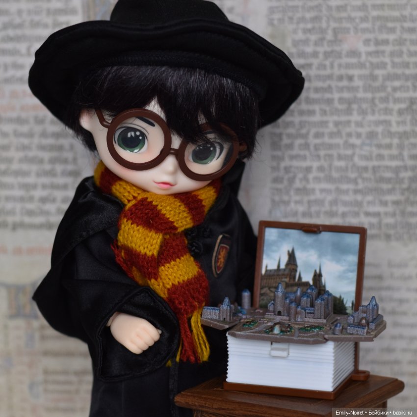 Книжка с Хогвартсом — Коллекционные куклы разных авторов (Разное): редкие бренды (фото 2)