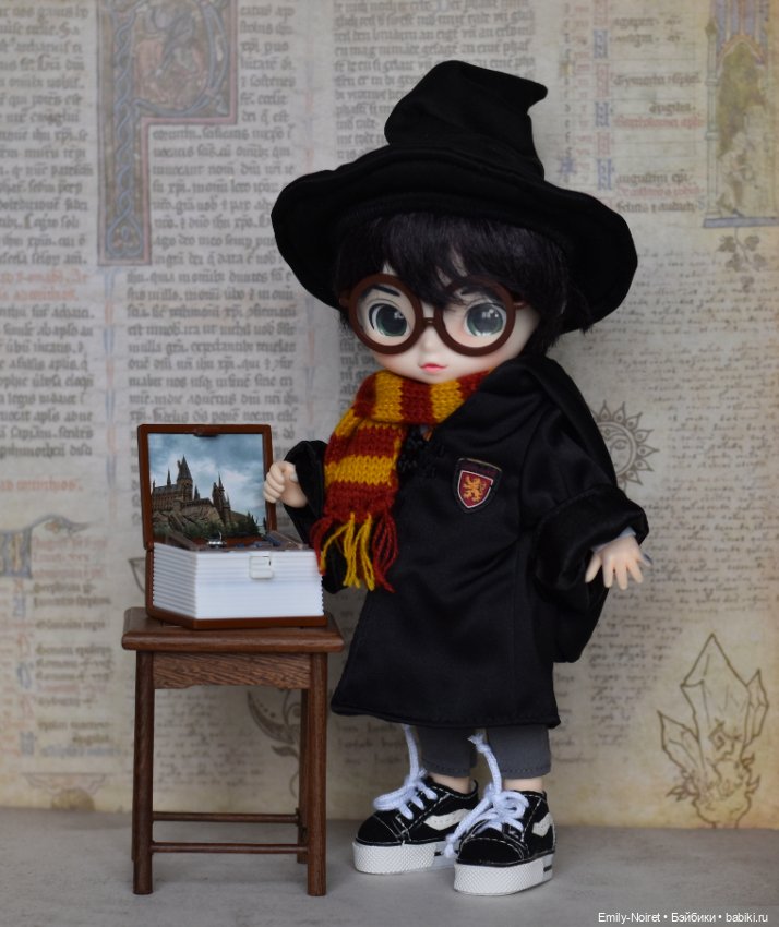 Книжка с Хогвартсом — Коллекционные куклы разных авторов (Разное): редкие бренды (фото 5)