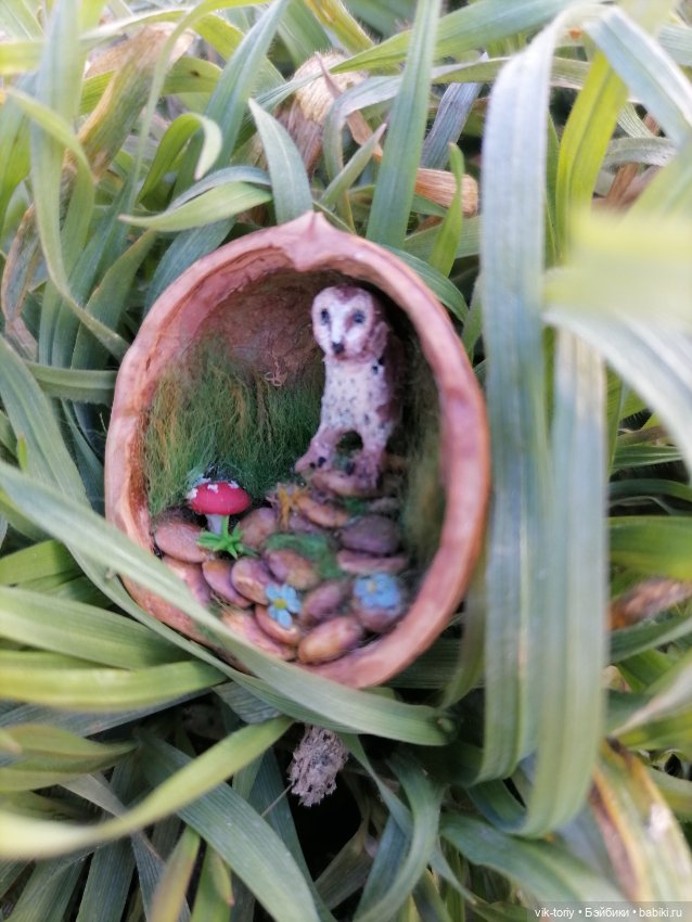 Миниатюра в грецком орехе (фото 6)