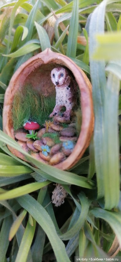 Миниатюра в грецком орехе (фото 5)