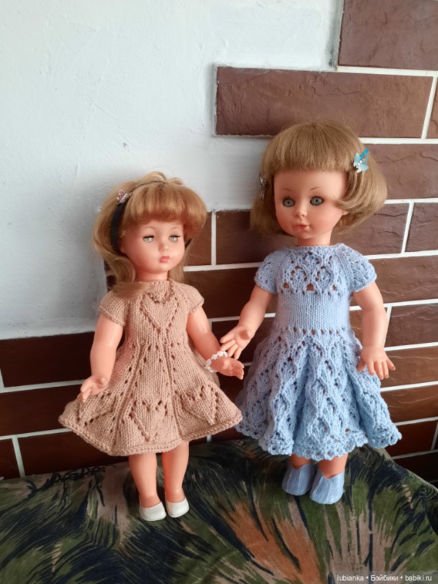 Эльвия и Джемма в новых платьях (фото 9)