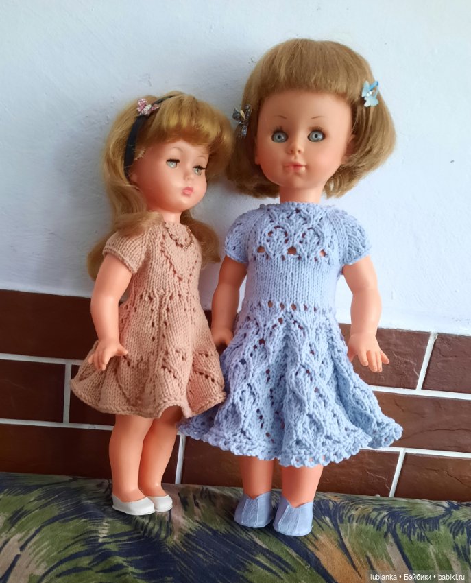 Эльвия и Джемма в новых платьях (фото 10)