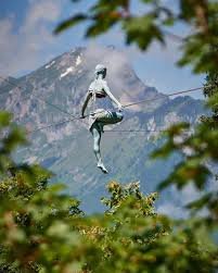 Jerzy Kedziora. Парящие в воздухе