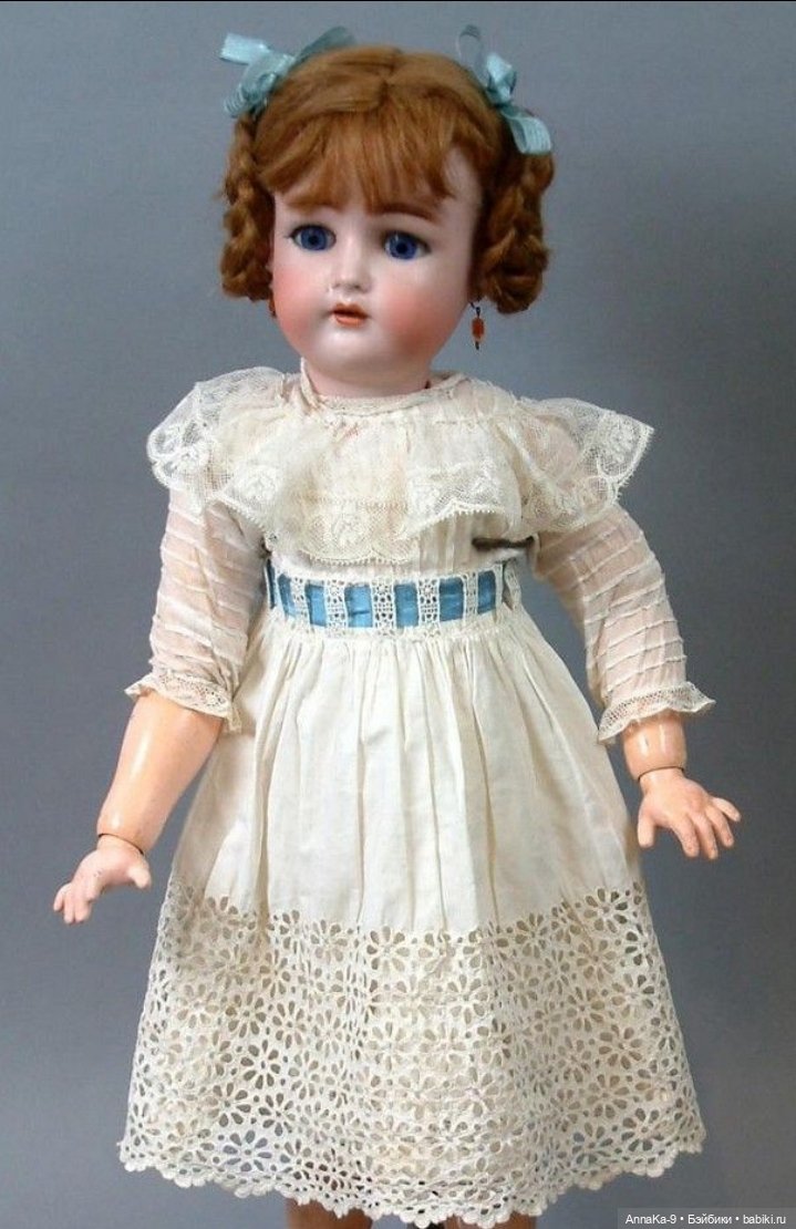 Кукольные платья из кружев, хлопковой сетки и шитья