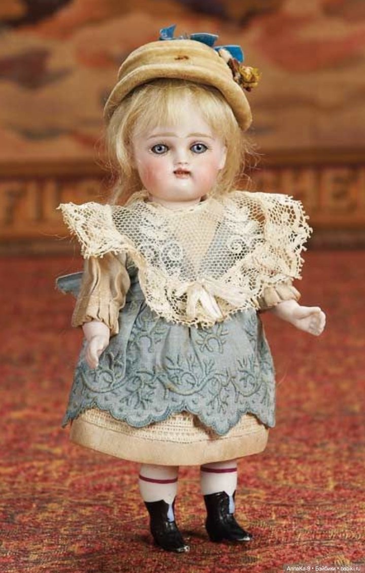 Кукольные платья из кружев, хлопковой сетки и шитья (фото 3)