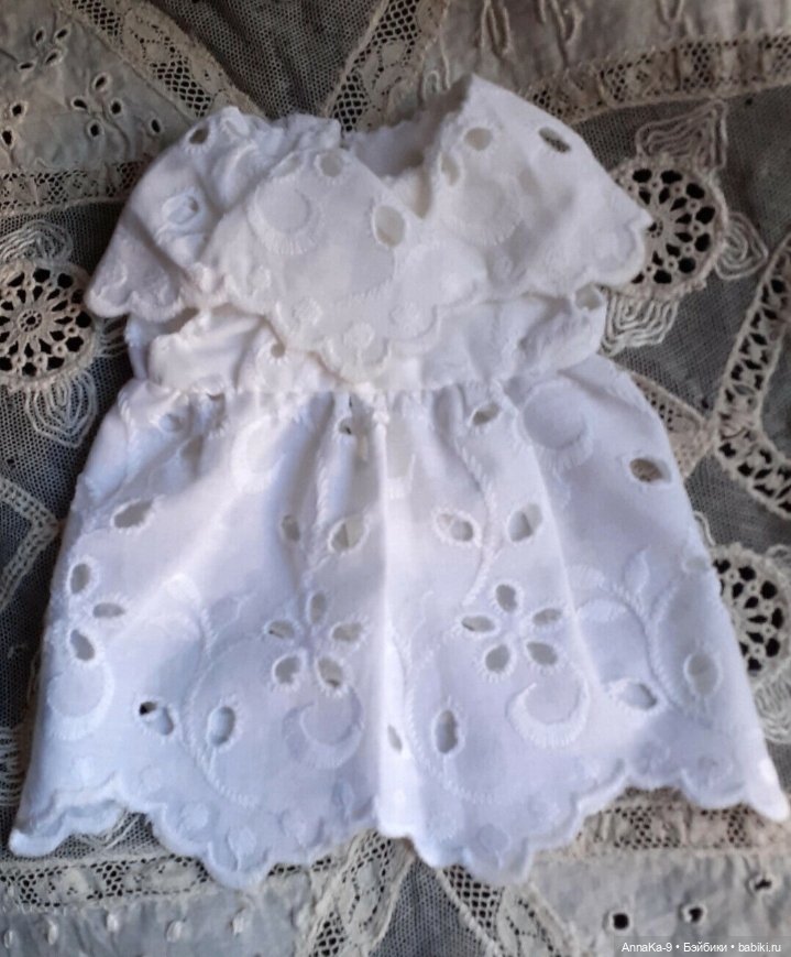 Кукольные платья из кружев, хлопковой сетки и шитья (фото 9)