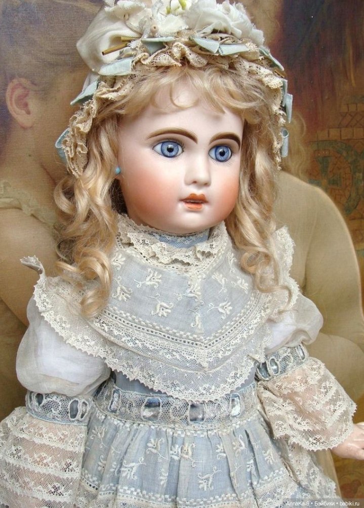 Кукольные платья из кружев, хлопковой сетки и шитья