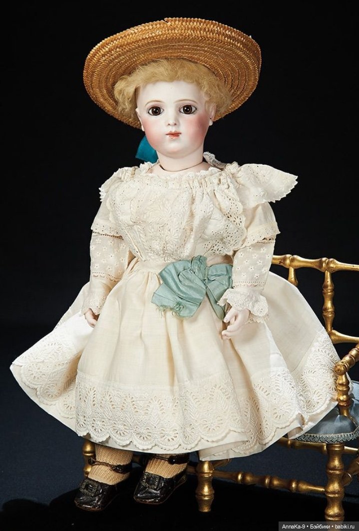 Кукольные платья из кружев, хлопковой сетки и шитья