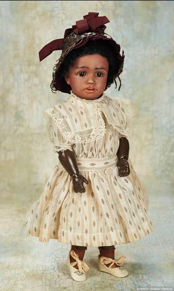 Кукольные платья из кружев, хлопковой сетки и шитья