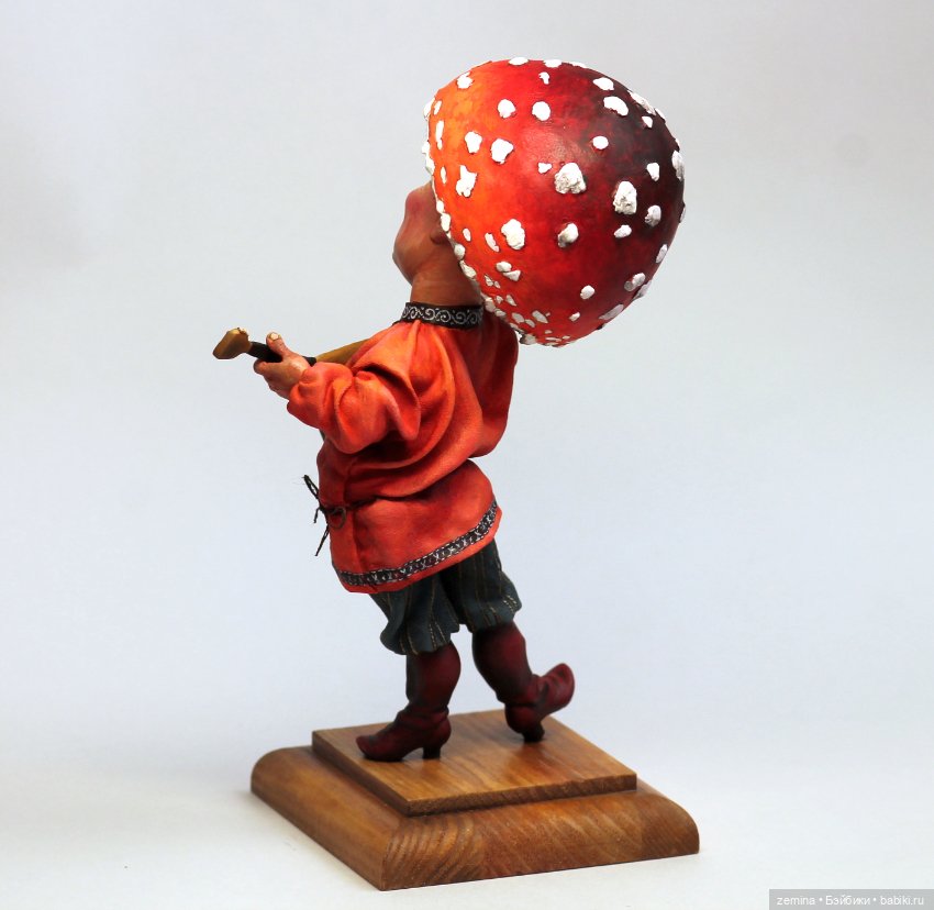 Мухоморчик с балалайкой — Лепка авторских кукол: полимерная глина (фото 4)