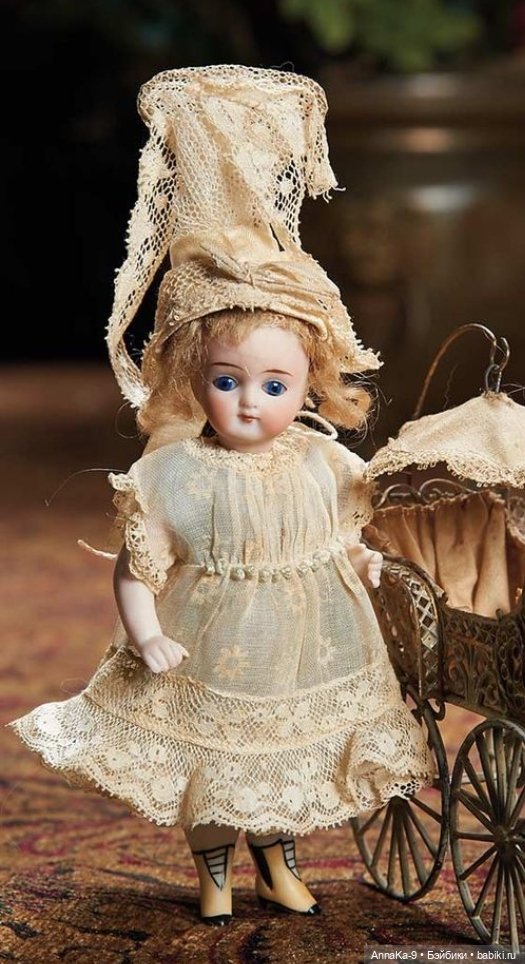 Кукольные платья из кружев, хлопковой сетке и шитья для миньонет (фото 4)